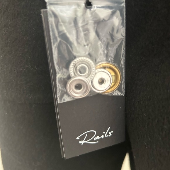 Rails Jacket - Picture 4 of 7